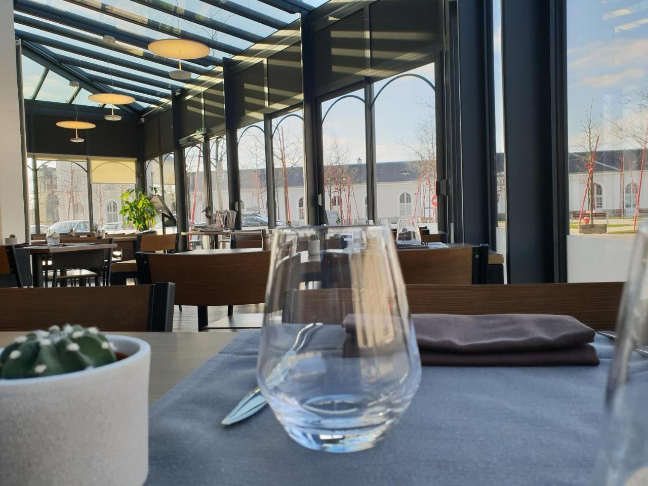 Hotel De La Gare - Restaurant Bistro Quai La Roche-sur-Yon Esterno foto
